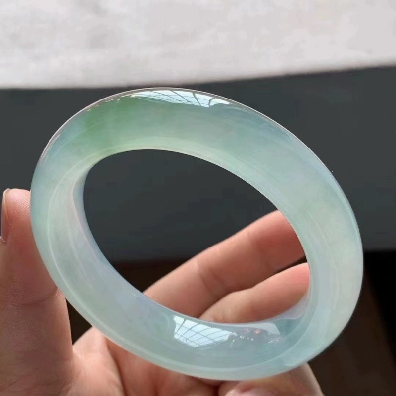 Bracelets - Light ice jade for girls, Burmese