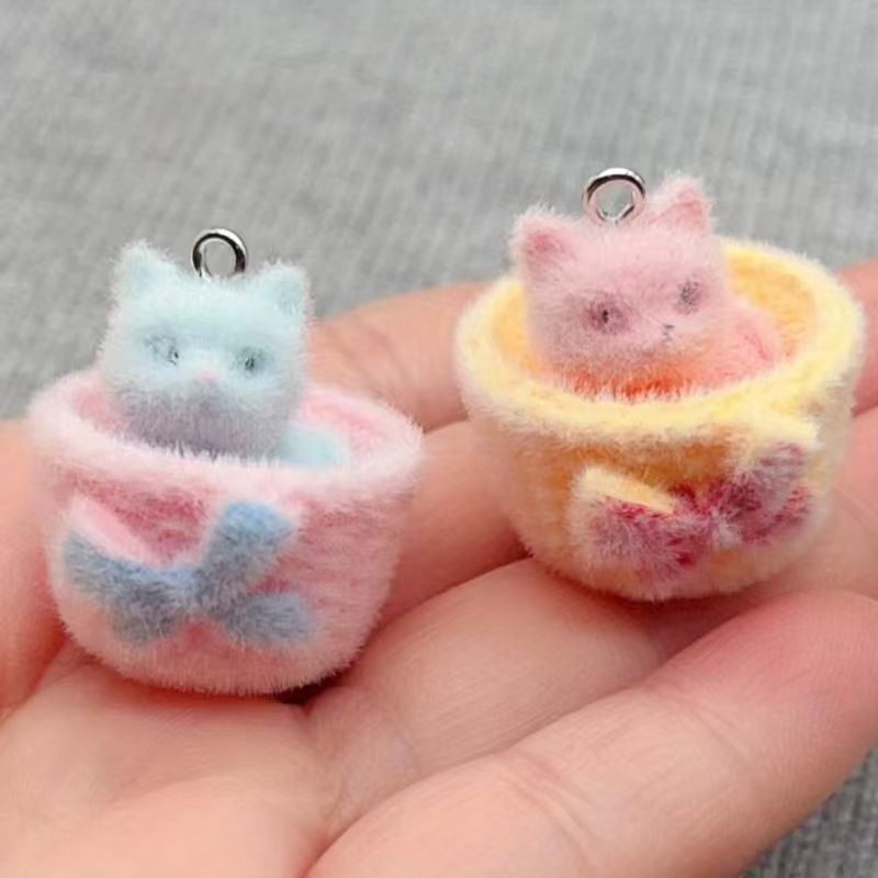 4pcs 3D plush resin cat pendan - Earrings ulasan dan harga