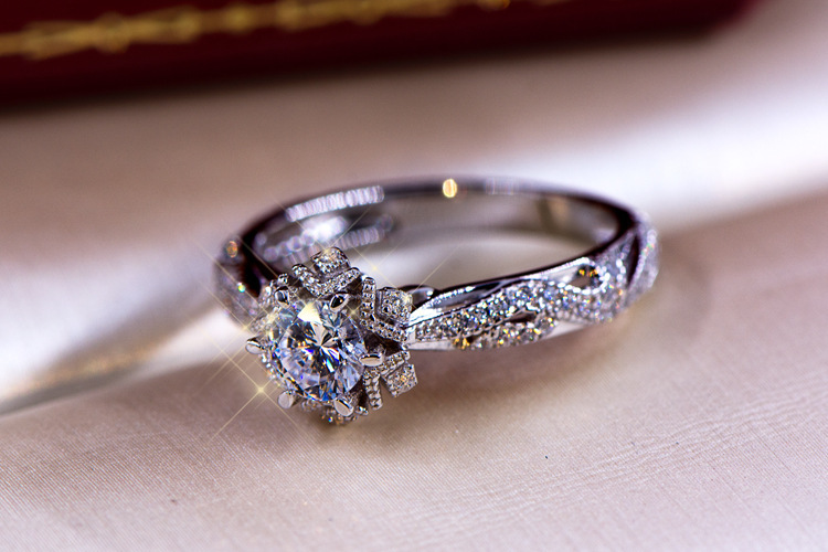 Hollow Flower Star S925 Sterli - Moissanite Engagement Ring 1 Carat ulasan dan harga