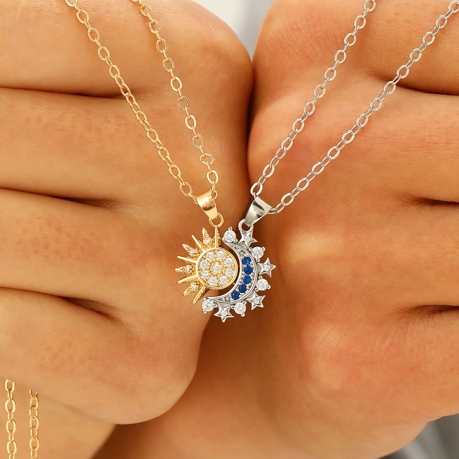 Fashion Shiny Rhinestone Sun M - Magnetic Couple Matching Necklaces ulasan dan harga
